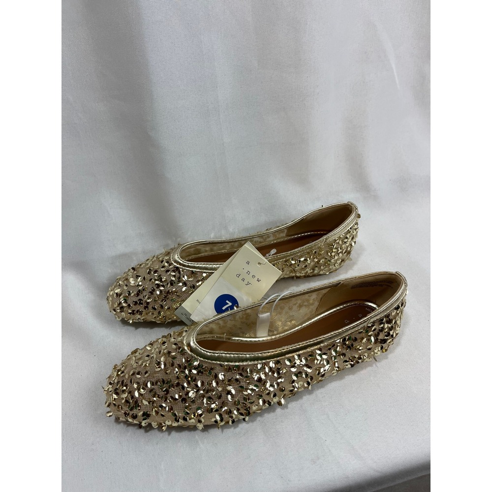 A New Day Womens Gold Sequin Ballet Flats Memory Foam Slip On Shoes Size 7 NWT